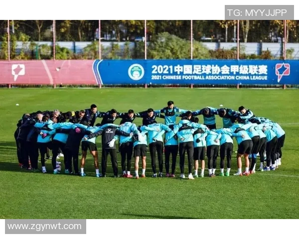 上海羽毛球队以94分稳居锦标赛积分榜首位展现强劲实力